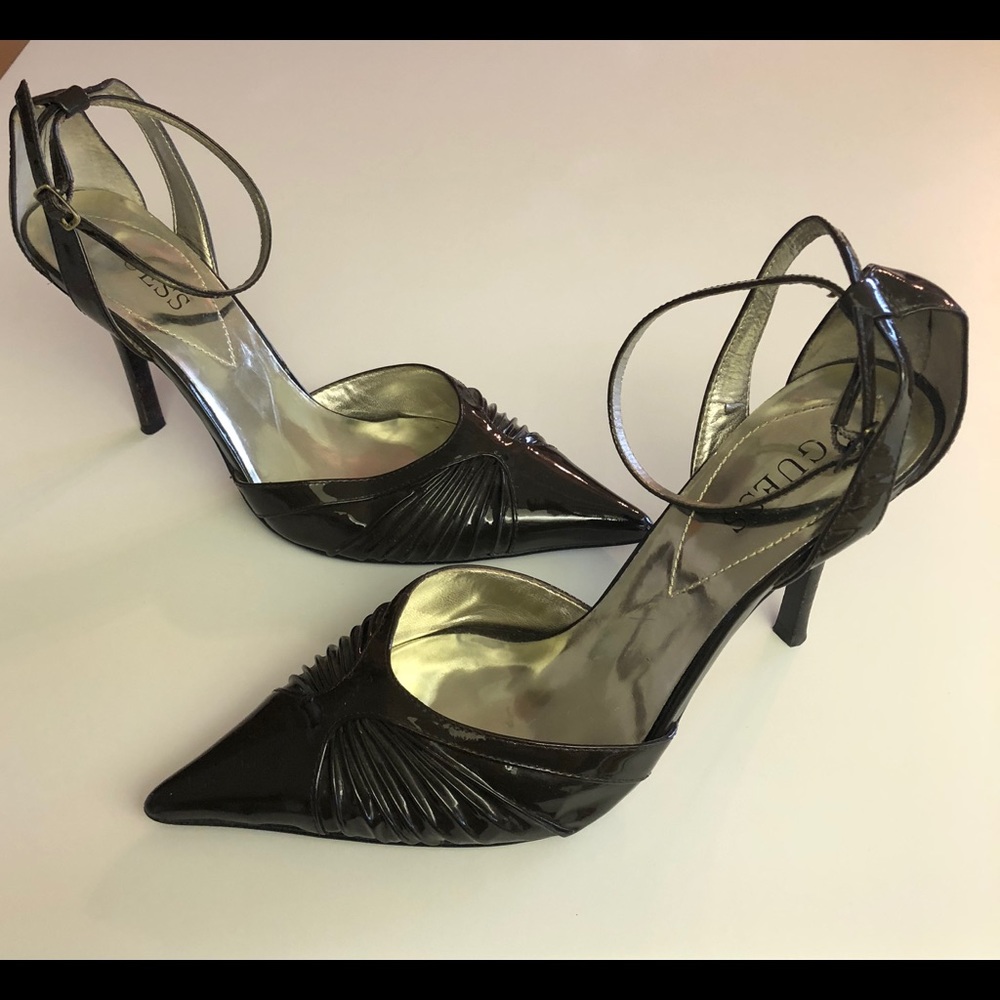 WG Bruna Guess pointed toe heels